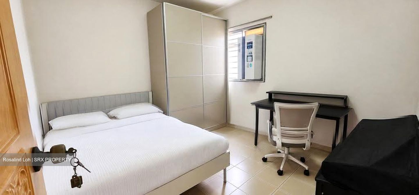Blk 211 Jurong East Street 21 (Jurong East), HDB 4 Rooms #626522171